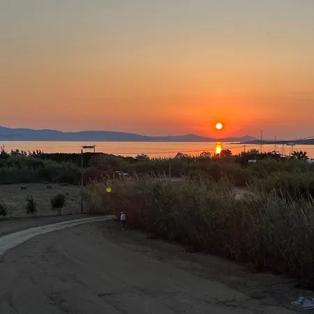 Filoxenia Home-seaside 2nd Floor Seaview ,dream On Naxos Apartamento