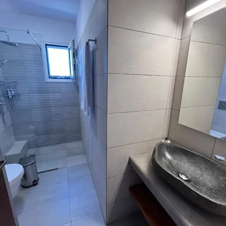 Filoxenia Home-seaside 2nd Floor Seaview ,dream On Naxos Appartement