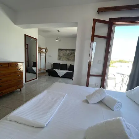 Filoxenia Home-seaside 2nd Floor Seaview ,dream On Naxos